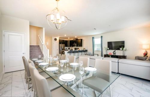 Davenport House | Family Oasis at Champions Gate Full Kitchen Heated Pool & Spa Sleep 26 Near Omni Hotel