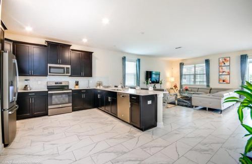 Davenport House | Family Oasis at Champions Gate Full Kitchen Heated Pool & Spa Sleep 26 Near Omni Hotel