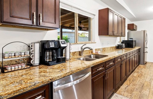 Tanque Verde House | Family Oasis! Pool,hot tub,firepit,bikes! Near NP!