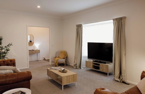 Bowral House | Family, Pet & EV Friendly Home in Bowral Centre