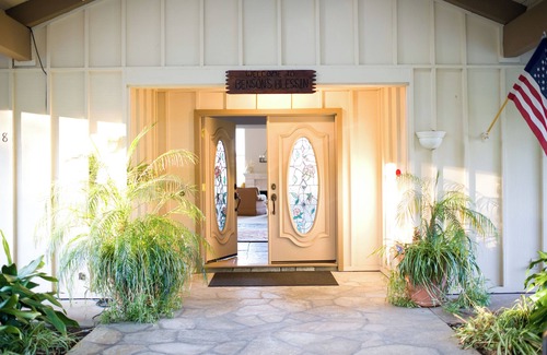 Covenant House | Family ranch w/luxurious pool, spa & landscaping plus horse lodging!