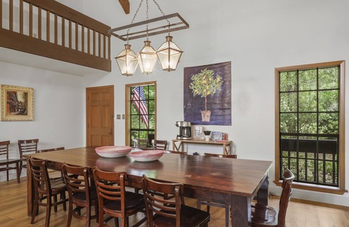 Covington House | Family-Reunion-Retreat-Small Wedding Space Secluded Woodsy 4 Acre, River bluff