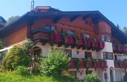 Maria Alm am Steinernen Meer Apartment | Family room "3" shower u. Toilet "3" - House Heidi