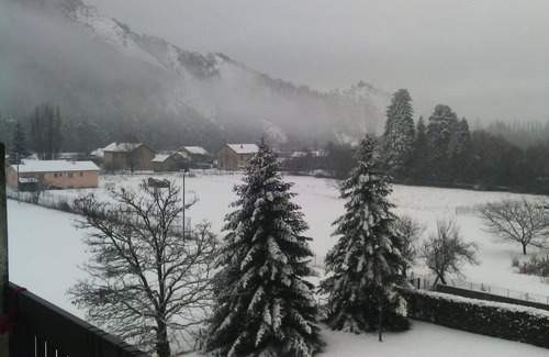 Veynes Apartment | Family room in the mountains close to the lake and town center