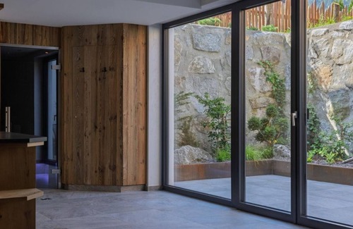 Achenkirch House | Family room, shower, WC, terrace - Hotel Acherl