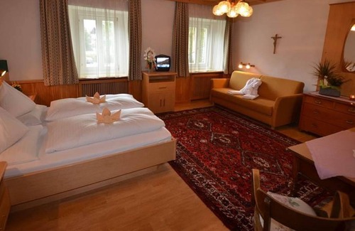 Bad Hofgastein Cottage | Family room - vicarage, guesthouse