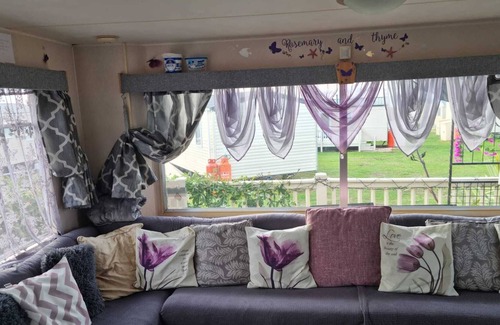Colchester House | Family run static caravan