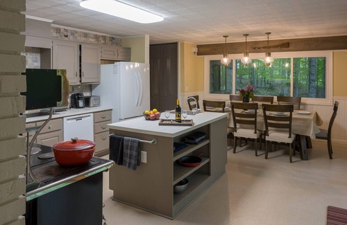 Charlevoix House | Family-sized house in the woods, 5 min to lake Michigan