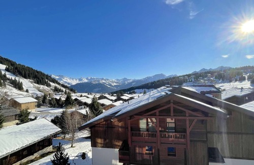 Les Saisies Apartment | Family studio for 4 with balcony, ski locker, pets allowed