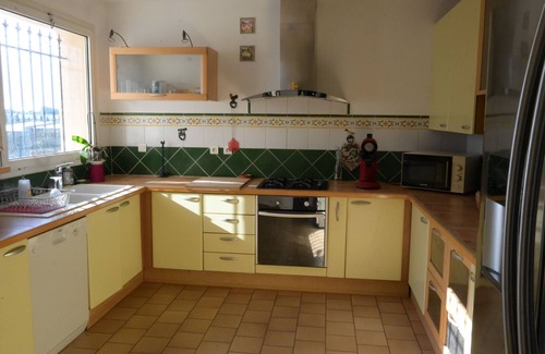 Montpeyroux Apartment | Family suite in a villa in the heart of a vineyard.