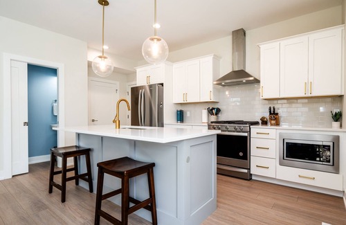 Benton Harbor House | Family Tides at Harbor Shores - Close by the beautiful beaches of Lake Michigan