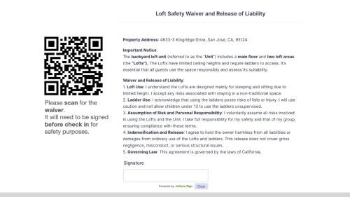 Cambrian Apartment | Family Top Pick, Mickey Dream Loft and TREE House, A Tiny Home Adventure