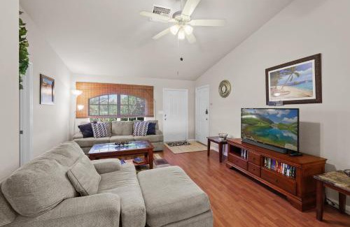 Burnt Store House | Family vacation, heated pool, wake up to enjoy the sunrise - Villa Pine Island