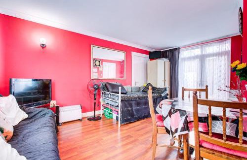 Higham Hill Apartment | Family Villa two bedroom