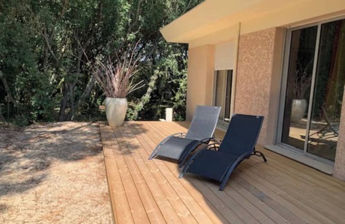 Soulac-sur-Mer Villa | Family villa with direct beach access