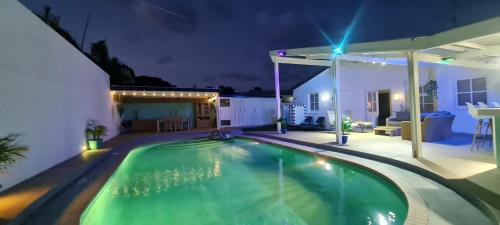 Willemstad Villa | Family Villa with big pool and absolute privacy