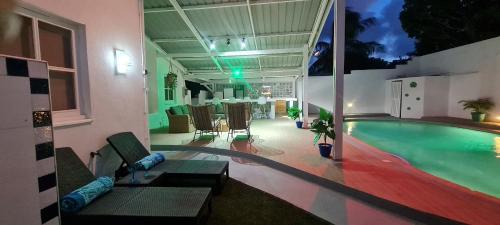 Willemstad Villa | Family Villa with big pool and absolute privacy
