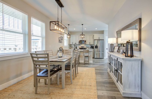 Ocean Shores House | Fancy Finish Cottage - Oyhut Bay Seaside Village