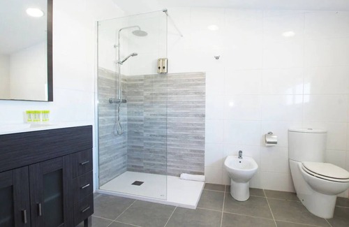 Sant Pere de Vilamajor House | Fantástica casa con piscina, Padel y 10.000 m2 de jardín privado