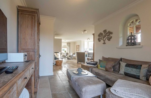 Wenningstedt-Braderup House | Fantastic thatched beach house with 6 rooms on approx. 200 m², for up to 6 people.