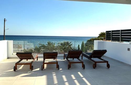 Pilalimata Villa | Fantasea Beachfront Villa