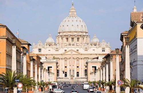 Rione II Trevi Apartment | Fantastic 1BR Suite Unique Location in Rome