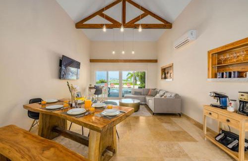 Opal Apartment | Fantastic 3-Bdr Villa With Gorgeous Pool & View