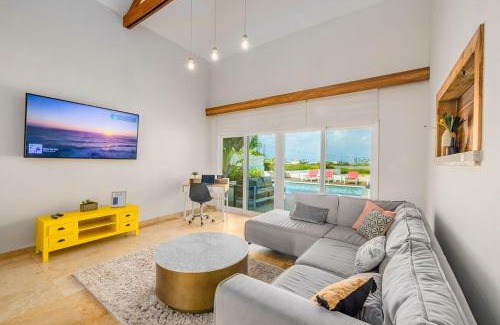 Opal Apartment | Fantastic 3-Bdr Villa With Gorgeous Pool & View