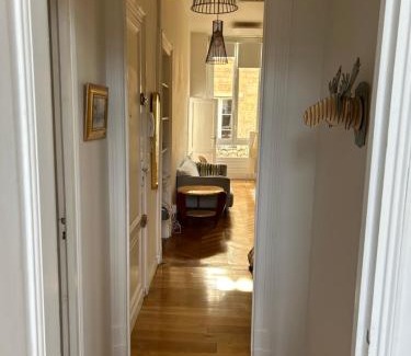 Grand Parc-Paul Doumer Apartment | Fantastic 3-Room apartment heart of les Chartrons - Bordeaux