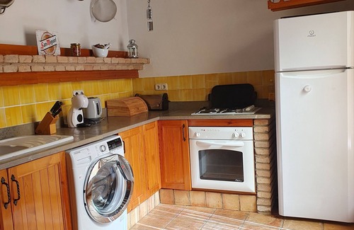 Albunuelas House | Fantastic 4 Bedroom House/Private Pool in Lecrin on G7/30mins beach and Granada