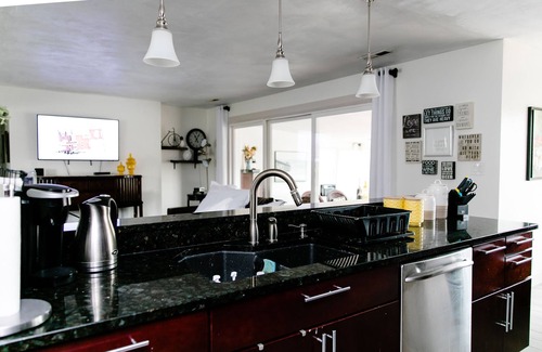 Virginia Beach House | Fantastic 4BD home with a pool ☀️🏊‍♀️