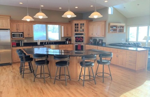 Alexandria House | Fantastic 5 + Bedroom Lake Home You Have to See!nLicense # 1963