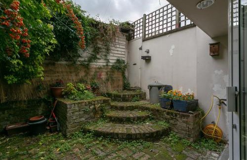 Finsbury Park Apartment | Fantastic and Bright 1 Bedroom Garden Flat