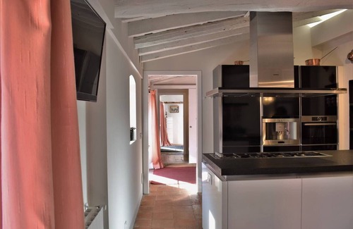 Figueres Apartment | Fantastic apartment JM 1: Attic with charm, character and harmony
