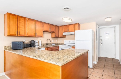 Midtown Ocean City Condo | Fantastic Bay Views! 2BR Condo NEWLY UPDATED!
