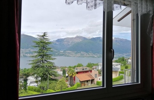 Vairano House | Fantastic view of Lake Maggiore