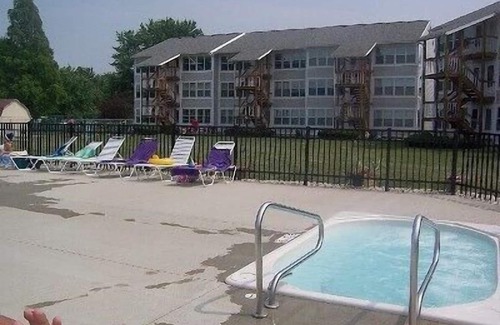 Port Clinton Condo | Fantastic View Waterfronts Condo Pool Beach Jet Express All Tile Updated Condo