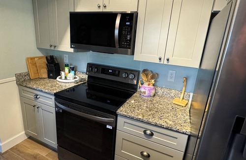 Crystal River House | Fantastic Waterfront Home Great for Relaxing, Scalloping, Fishing & Kayaking!