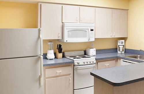 Daytona Beach Shores Resort | FANTASY ISLAND RESORT II OCEANFRONT DAYTONA BEACH BIKE WEEK 3-1,3-8 7 NTS 1 BDRM