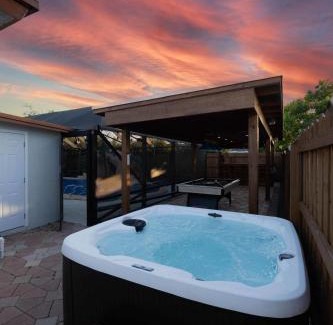 Lake Worth Corridor Villa | Fantasy Resort OMG PoolWaterfall outdoorKitchn Gym