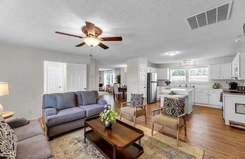 Kernersville House | Farm Retreat With Beautiful Views and Animals!