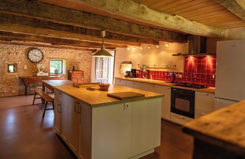 Sainte-Alvere-Saint-Laurent-les-Batons House | Farmhouse well renovated with heated pool, Jacuzzi, sauna, home cinema