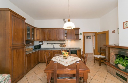 Bibbona Other | Farmhouse 'Agriturismo I Debbi - Il Pino' with Private Terrace, Wi-Fi and Air Conditioning