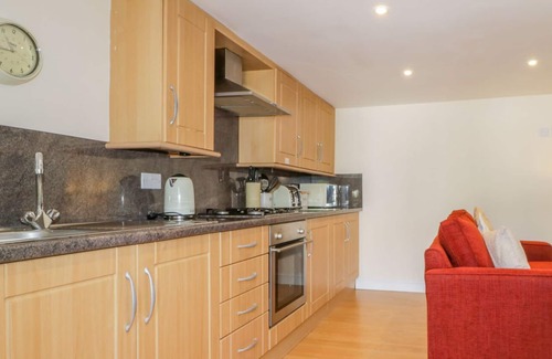 Braithwaite Cottage | FARMHOUSE COTTAGE, pet friendly, with a garden in Braithwaite