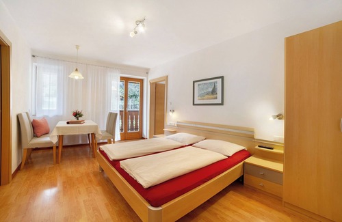 Lagundo Other | Farmhouse 'Fröhlichhof Pink Lady' with Mountain View, Shared Pool and Wi-Fi