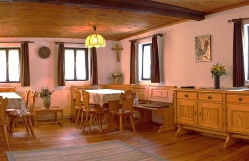 Kraa House | Farmhouse in Afritz near Gerlitzen Ski Center