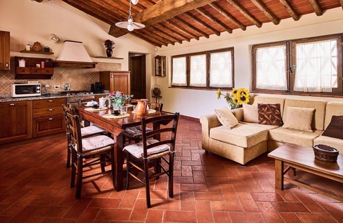 Neri Villa | Farmhouse in Chianti with Pool and Garden