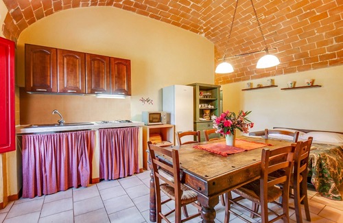 Montescudaio Other | Farmhouse in Montescudaio near Tuscan Coast