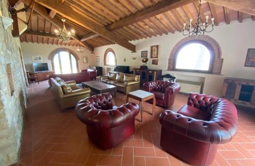 Chianni House | Farmhouse in Pisan Hills with Pool