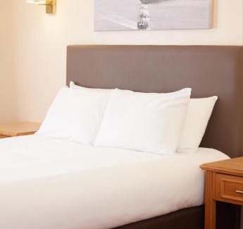 Portsmouth Hotel | Farmhouse Innlodge by Greene King Inns